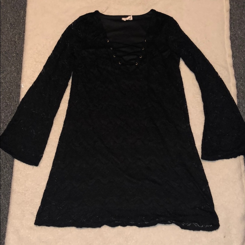 Bell sleeve, lace, black dress